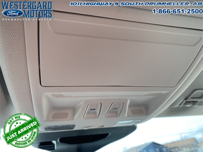 2025 Ford Escape PHEV  - Sunroof - Image 10