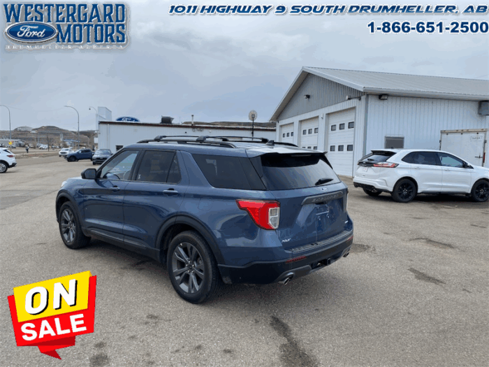 2021 Ford Explorer XLT  -  Apple CarPlay -  Android Auto - Image 2