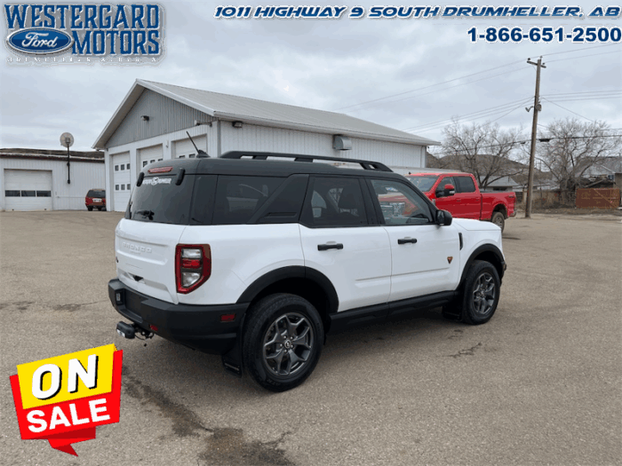 2022 Ford Bronco Sport Badlands  2.0L Eco Boost - Image 5