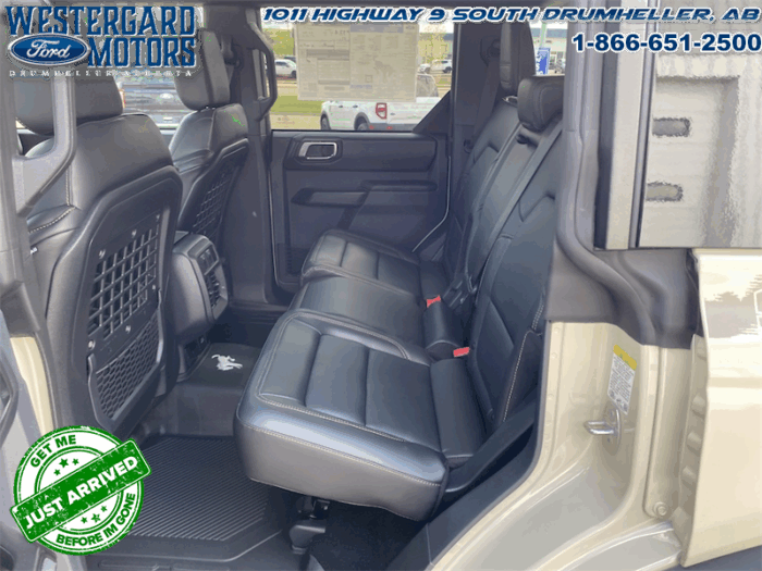 2025 Ford Bronco Badlands - Image 12