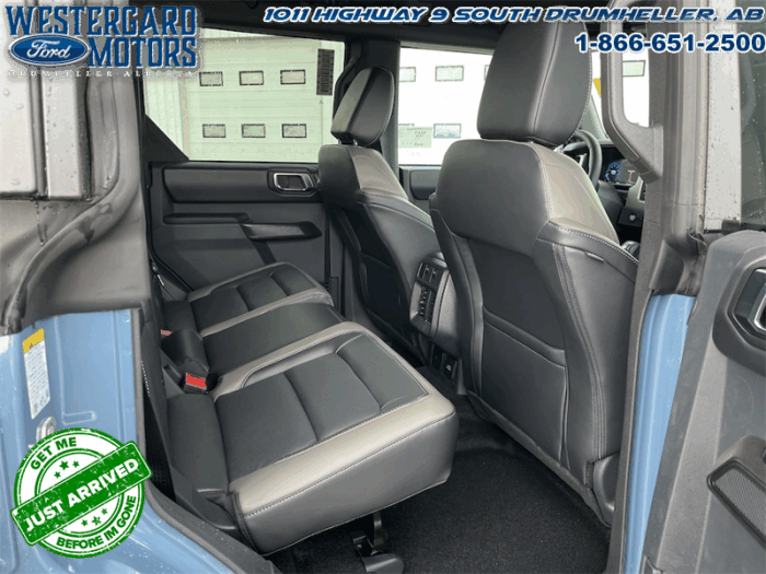 2025 Ford Bronco Outer Banks - Image 15