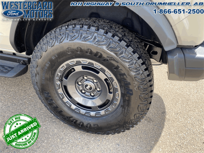 2025 Ford Bronco Badlands - Image 17