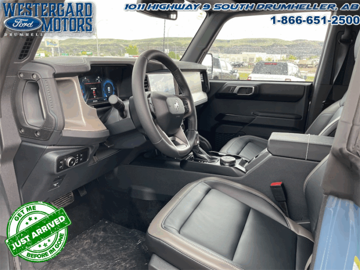 2025 Ford Bronco Outer Banks - Image 3