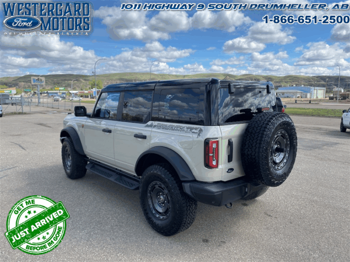 2025 Ford Bronco Badlands - Image 3