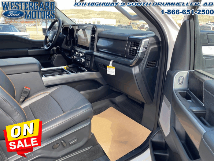 2025 Ford F-250 Super Duty LARIAT  - Mudflaps - Image 13