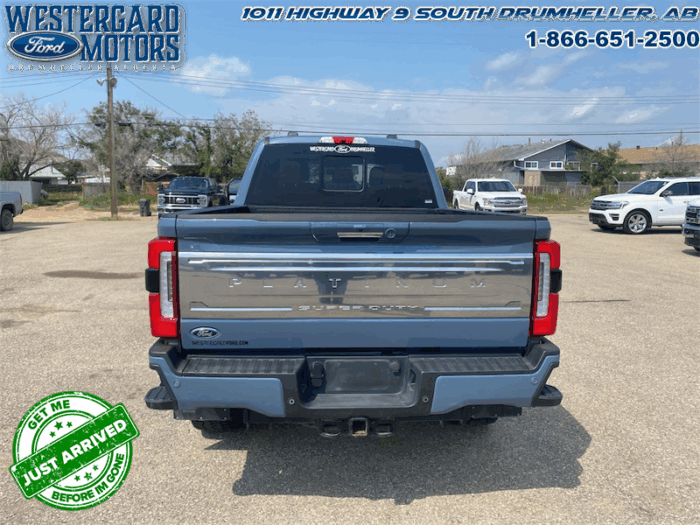 2023 Ford F-350 Super Duty PLATINUM TREMOR - Image 4