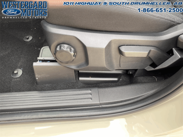 2025 Ford Ranger XLT  - Running Boards - Image 19