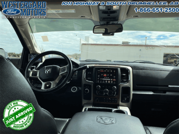 2015 Ram 2500 LARAMIE - Image 14