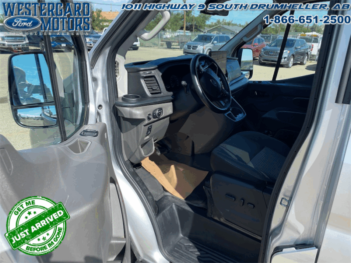 2024 Ford Transit Passenger Wagon XLT - Image 9