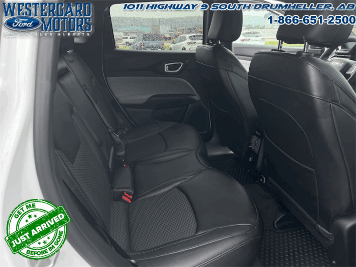2024 Jeep Compass LATITUDE  - Low Mileage - Image 15