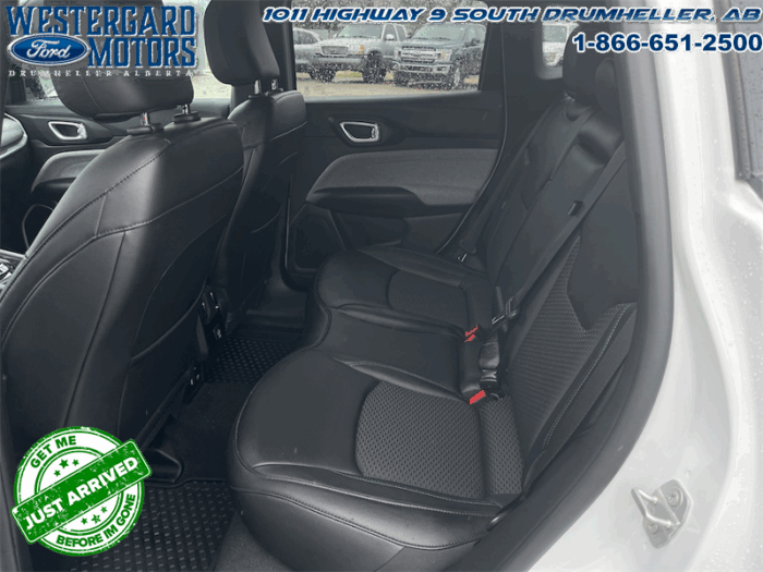 2024 Jeep Compass LATITUDE  - Low Mileage - Image 7