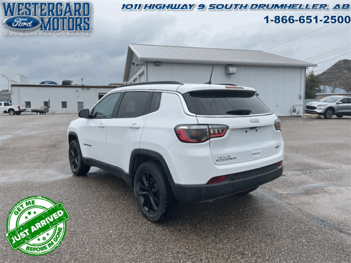 2024 Jeep Compass LATITUDE  - Low Mileage - Image 9