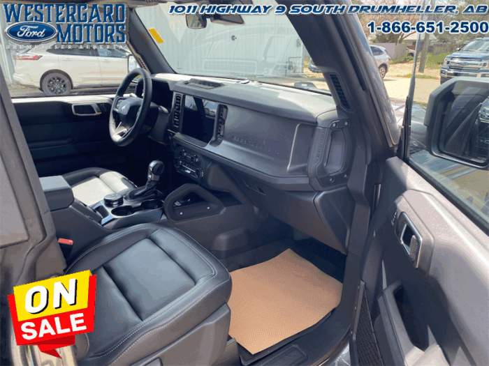 2025 Ford Bronco Big Bend  Sasquatch PKG. - Image 13