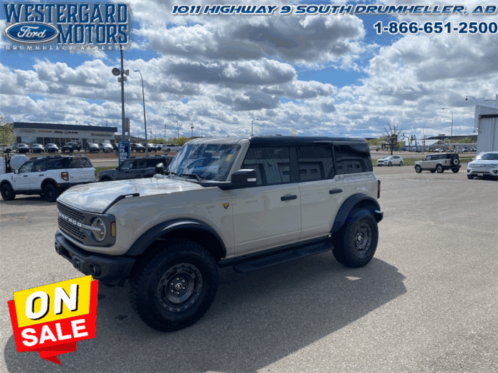 Used SUV 2025 Ford Bronco E9B Desert Sand