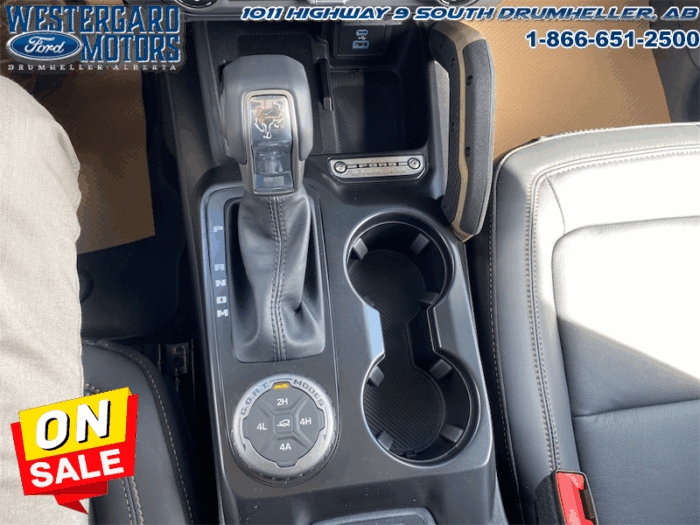 2025 Ford Bronco Badlands  Sasquatch PKG. - Image 24