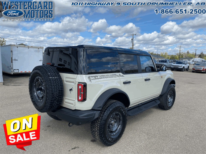 2025 Ford Bronco Badlands  Sasquatch PKG. - Image 5