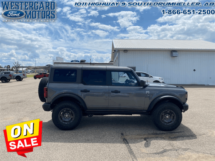 2025 Ford Bronco Big Bend  Sasquatch PKG. - Image 6