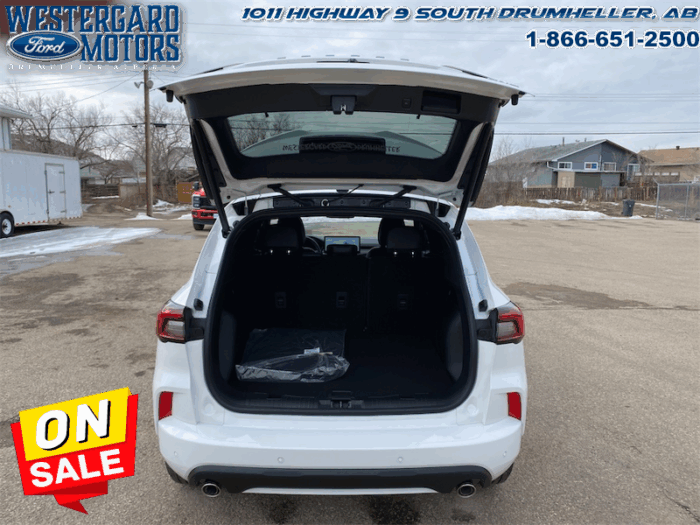 2025 Ford Escape ST-Line Elite  - Sunroof - Heated Seats - Image 16