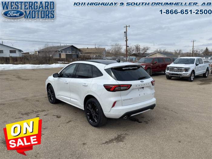 2025 Ford Escape ST-Line Elite  - Sunroof - Heated Seats - Image 3