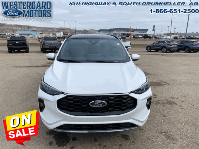 2025 Ford Escape ST-Line Elite  - Sunroof - Heated Seats - Image 8