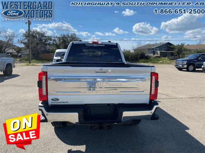 2025 Ford F-350 Super Duty King Ranch - Image 4