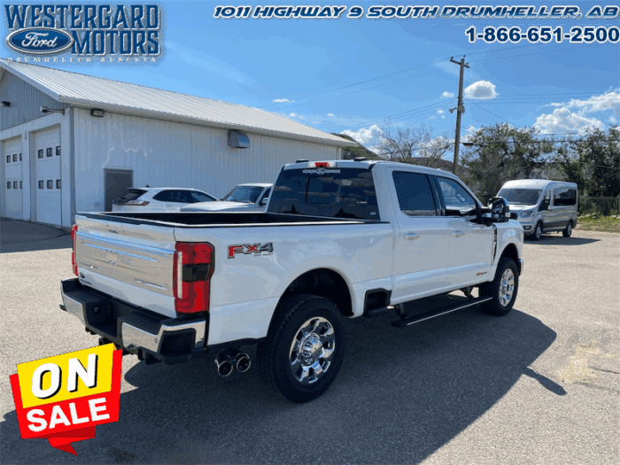 2025 Ford F-350 Super Duty King Ranch - Image 6