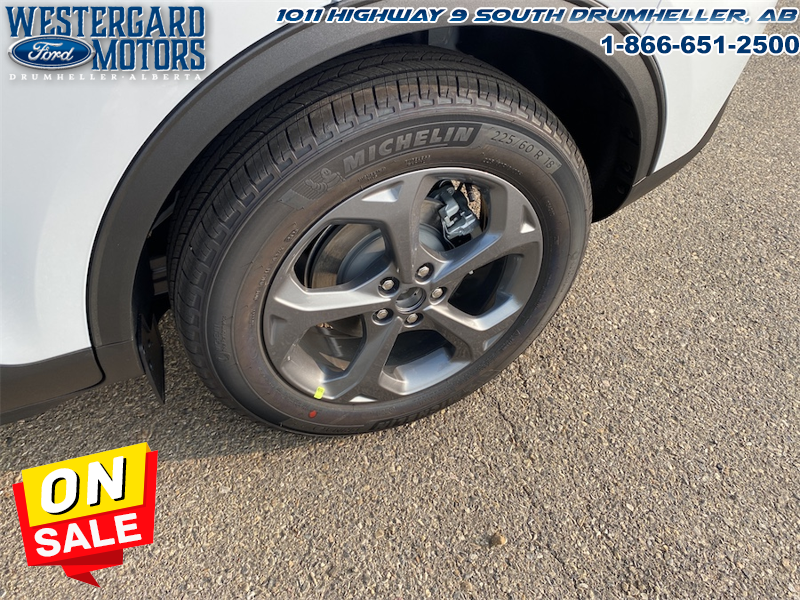 2025 Ford Escape ST-Line  - Tech Package - Image 18