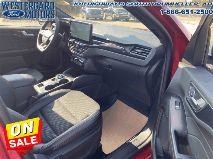 2025 Ford Escape ST-Line  - Sunroof - Tech Package - Image 13