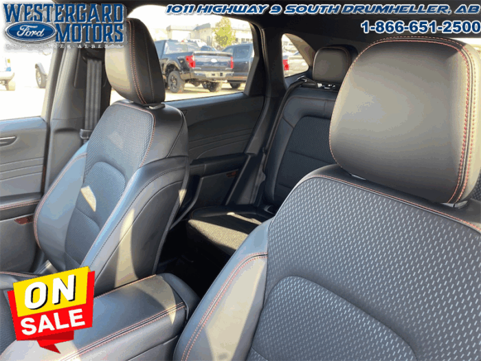 2025 Ford Escape ST-Line  - Sunroof - Tech Package - Image 10