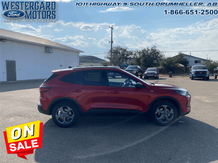 2025 Ford Escape ST-Line  - Sunroof - Tech Package - Image 6