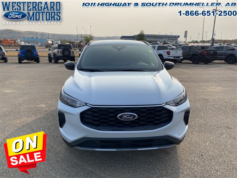 2025 Ford Escape ST-Line  - Tech Package - Image 8