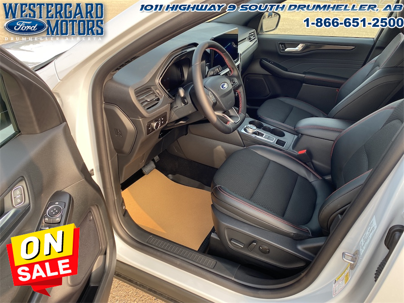 2025 Ford Escape ST-Line  - Tech Package - Image 9