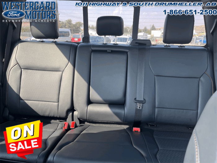 2025 Ford F-350 Super Duty Lariat - Image 11
