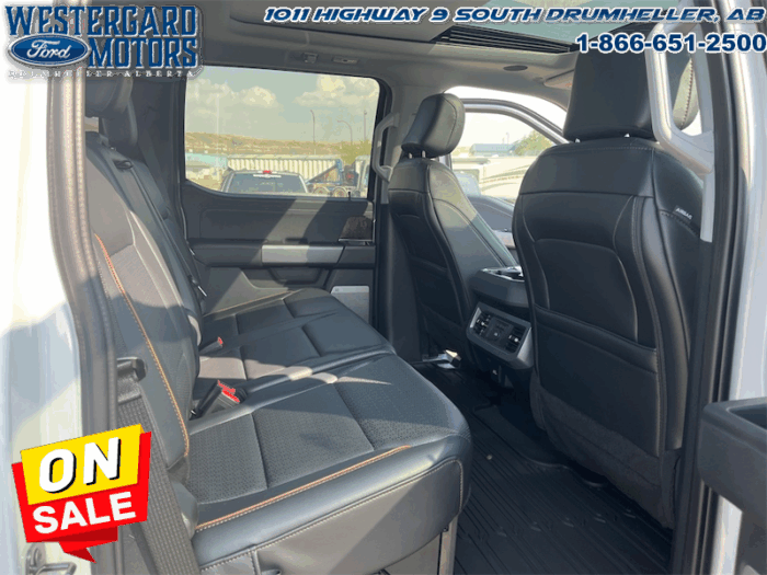 2025 Ford F-350 Super Duty Lariat - Image 12