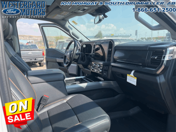 2025 Ford F-350 Super Duty Lariat - Image 13
