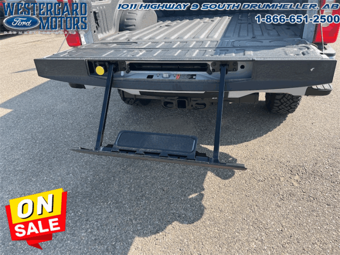 2025 Ford F-350 Super Duty Lariat - Image 30
