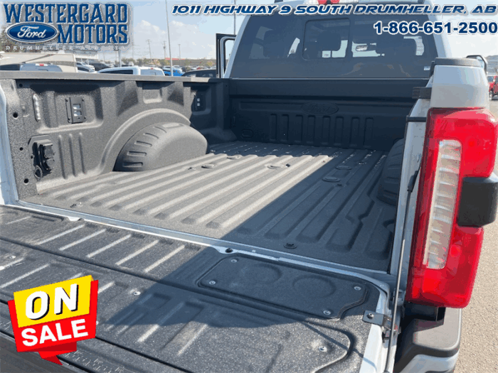 2025 Ford F-350 Super Duty Lariat - Image 31