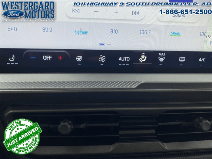 2025 Ford Bronco Sport Badlands  - Sunroof - Image 26