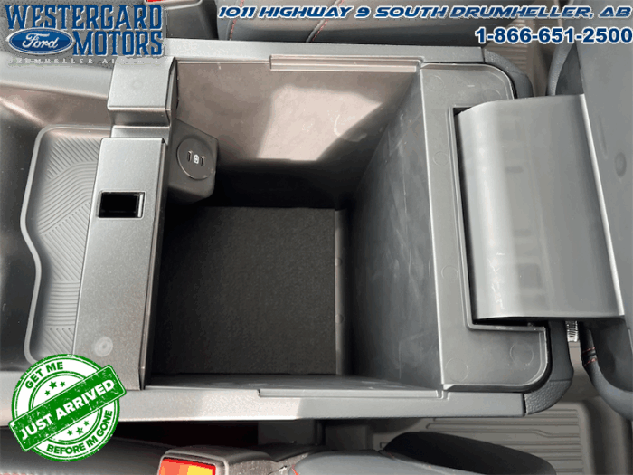 2025 Ford Explorer ST  - Cooled Seats -  Heated Seats - Image 15
