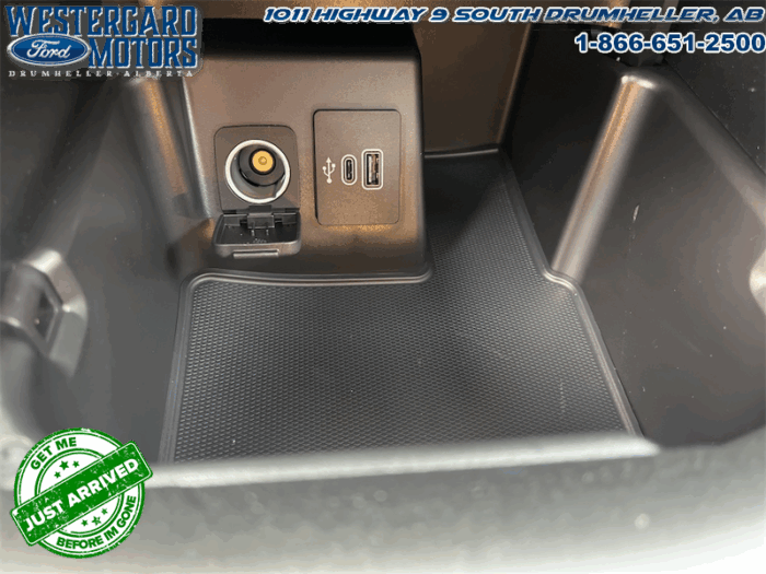 2025 Ford Explorer ST  - Cooled Seats -  Heated Seats - Image 18