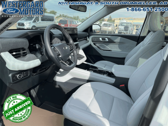 2025 Ford Explorer Platinum  - Leather Seats - Leather Package - Image 9