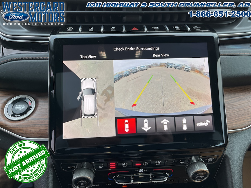 2023 Jeep Grand Cherokee Summit - Sunroof - Cooled Seats - Image 24