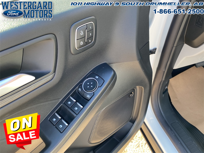 2025 Ford Escape PHEV - Sunroof - Image 13