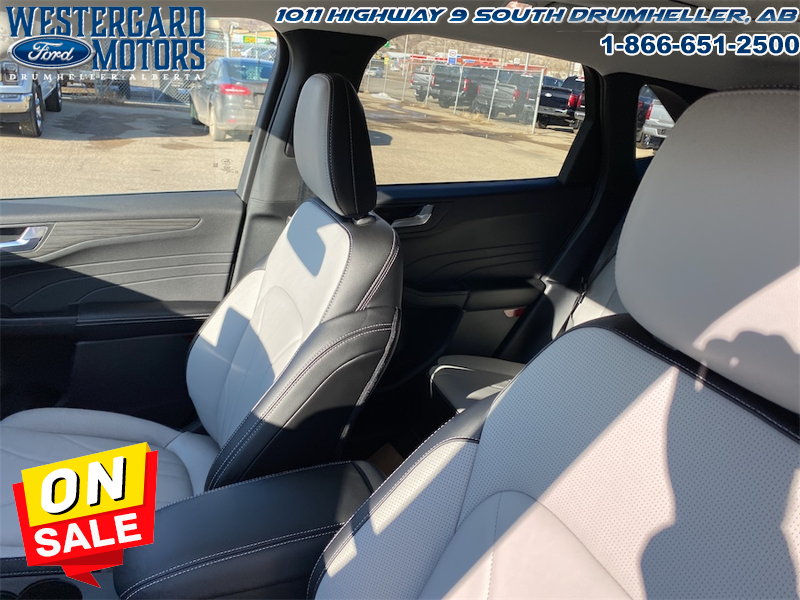 2025 Ford Escape PHEV - Sunroof - Image 24